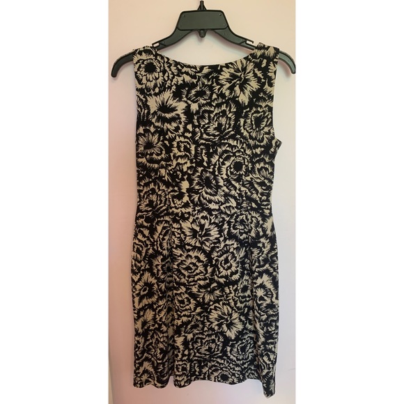 (Size MP) 🦋Ann Taylor Dress - Picture 2 of 10